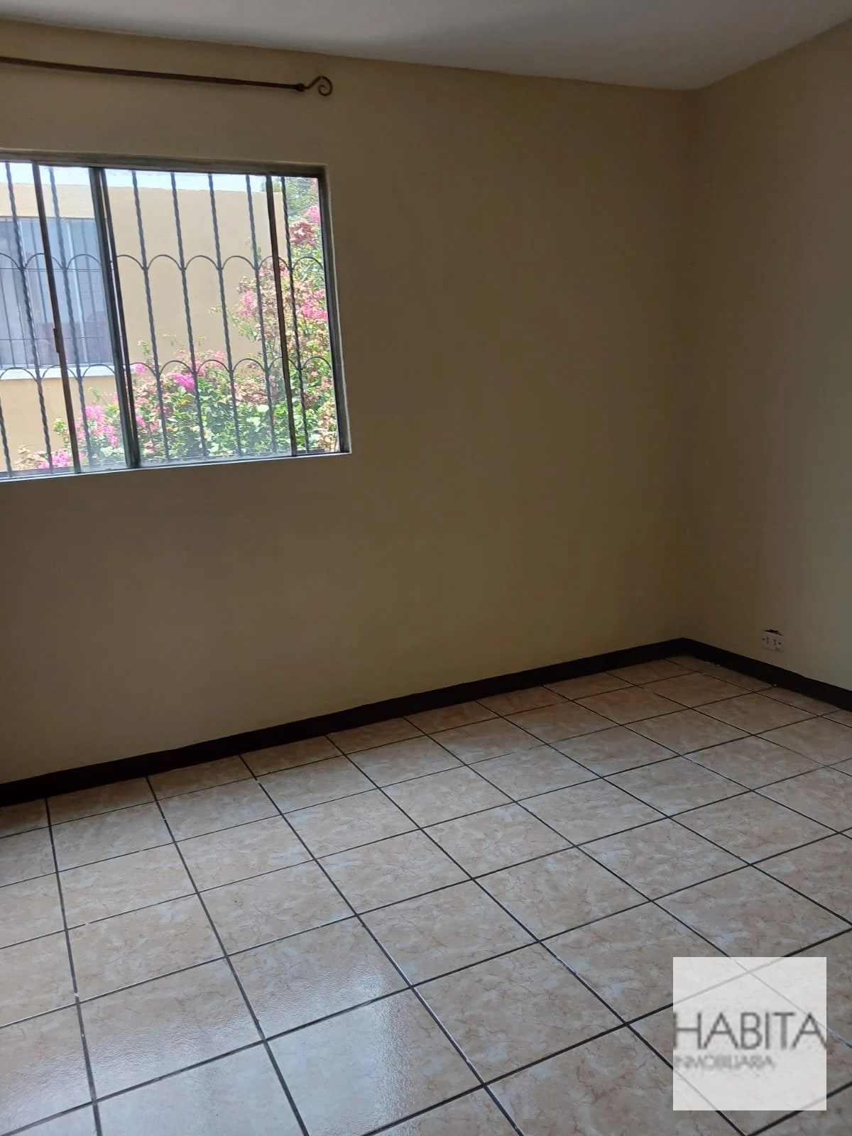 Casa en Alquiler en Monte María Sur, Villa Nueva — Casa en Alquiler en Villa Nueva, Guatemala, Ciudad — foto 5 de 10