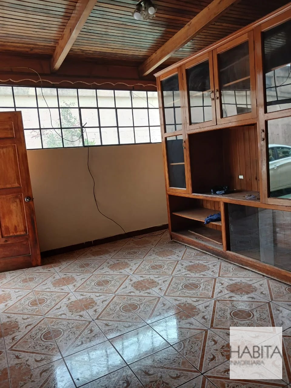 Casa amplia en Fraijanes para Negocio, Oficinas, Clínicas — Casa en Alquiler en Fraijanes, Carretera a El Salvador, Guatemala, Ciudad — foto 5 de 10