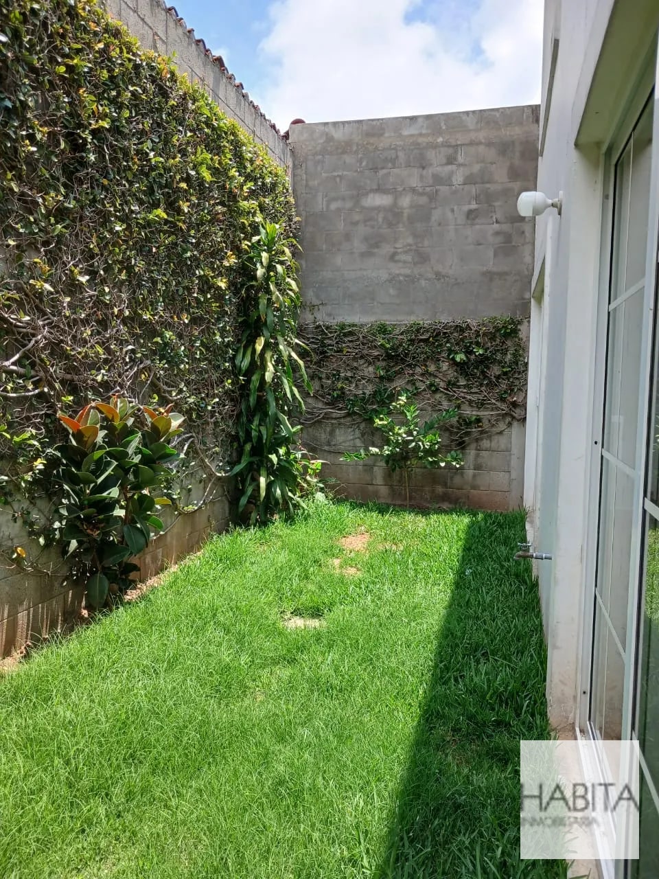 Casa en Alquiler en Jardines de Arrazola, entrada a Olmeca — Casa en Alquiler en Jardines de Arrazola, Carretera a El Salvador, Guatemala, Ciudad — foto 11 de 15