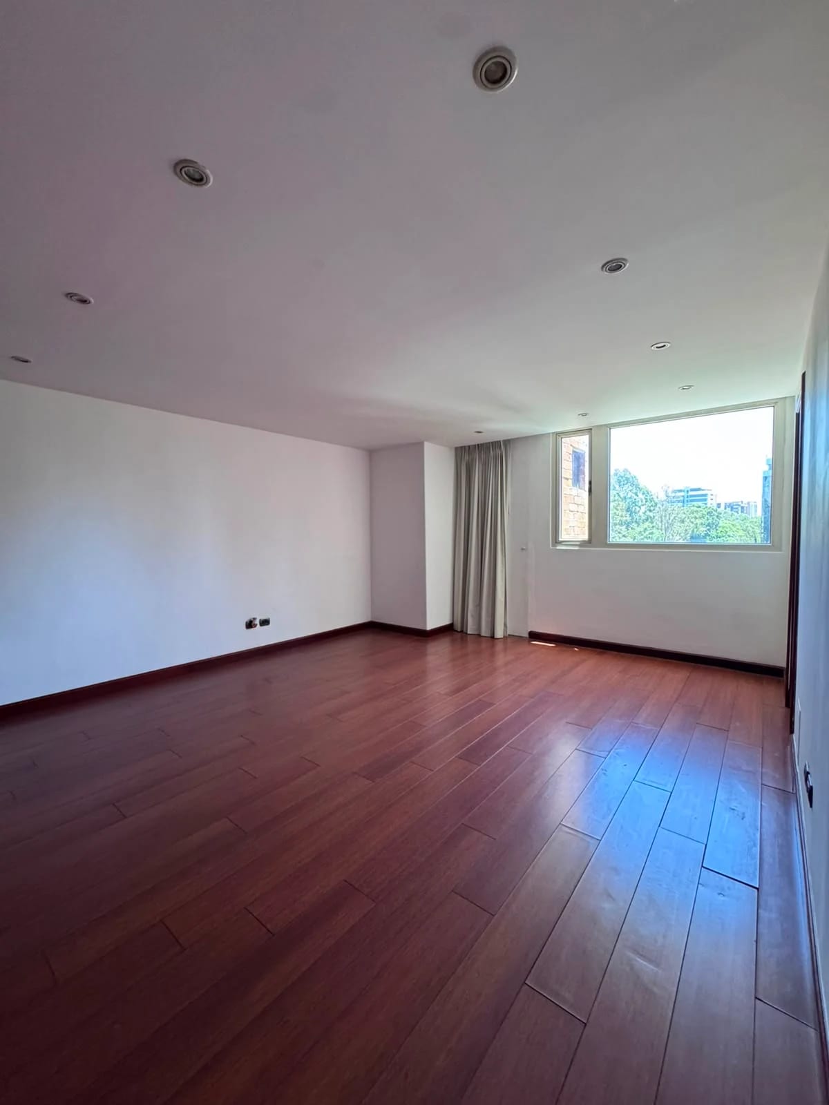 Apartamento grande Marques del Valle 4 habitaciones — Apartamento en Alquiler en Marqués del Valle, Zona 14, Guatemala, Ciudad — foto 7 de 14