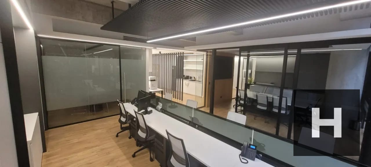Oficina Plug & Play en Renta | Zona 14 | 212 m² — Oficina en Alquiler en Burgó, Zona 14, Guatemala, Ciudad — foto 9 de 13