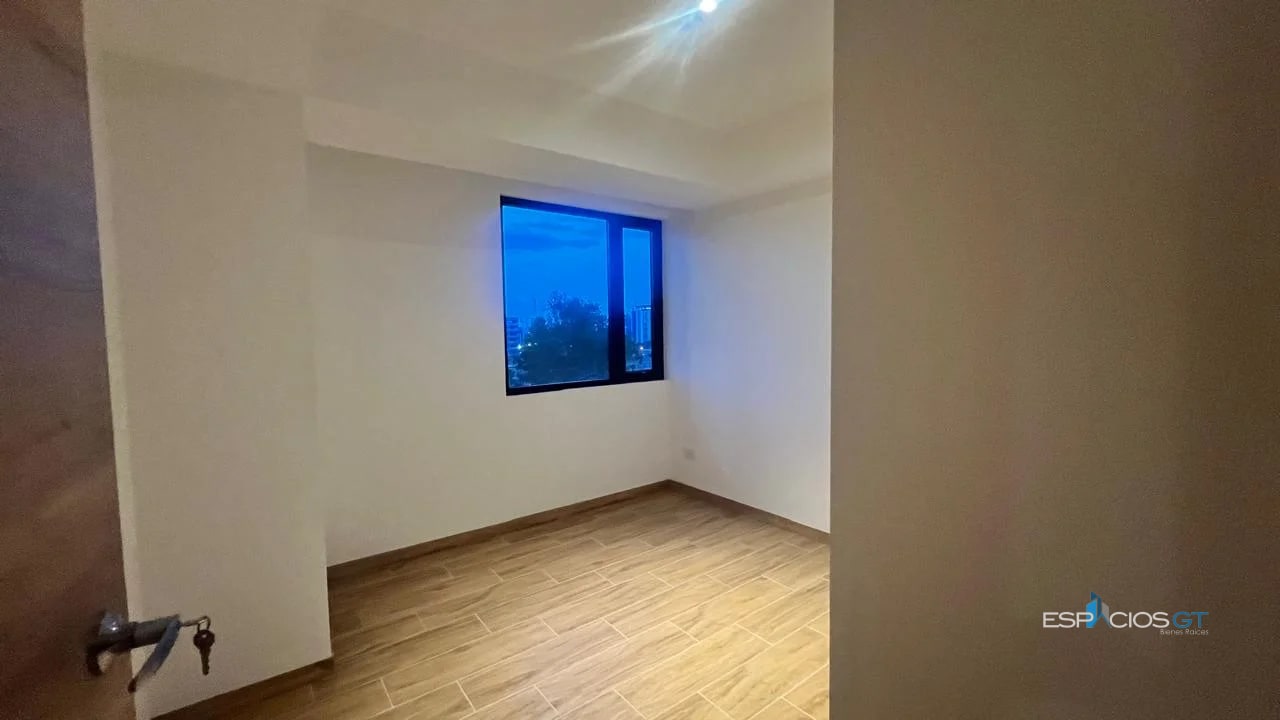 APARTAMENTO EN RENTA EN EDIFICIO CENDANA ZONA 9 - 4