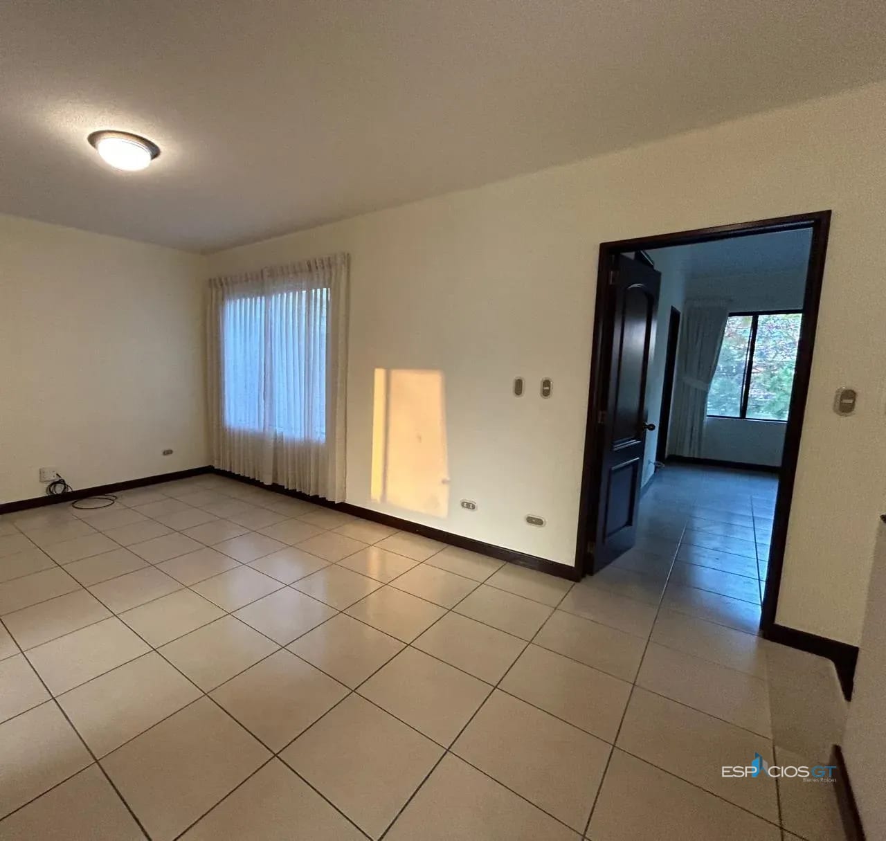 🏡 CASA | ALAMEDA DE SAN ISIDRO ZONA 16 — Casa en Alquiler en Alamedas de San Isidro, Zona 16, Guatemala, Ciudad — foto 7 de 12
