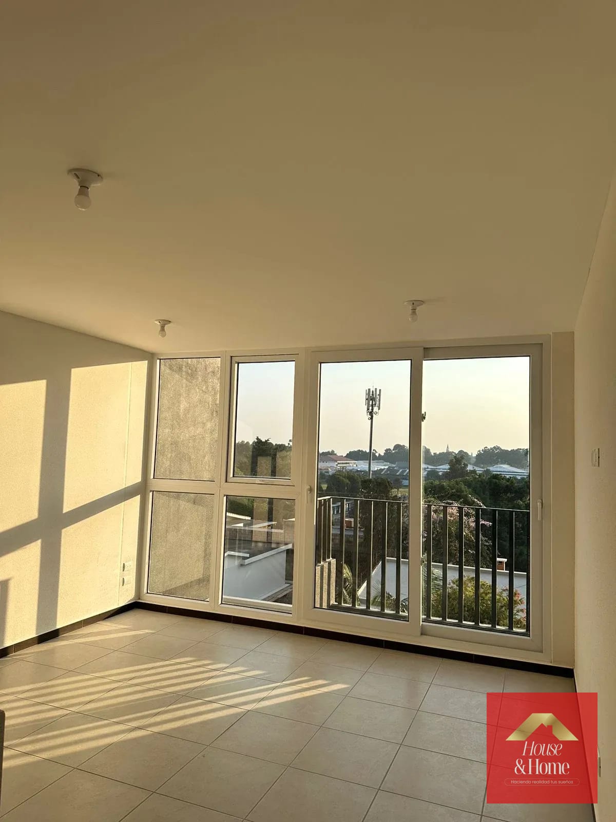 apartamento en renta zona 11-Parque San Jorge — Apartamento en Alquiler en Parque San Jorge, Zona 11, Guatemala, Ciudad — foto 1 de 11