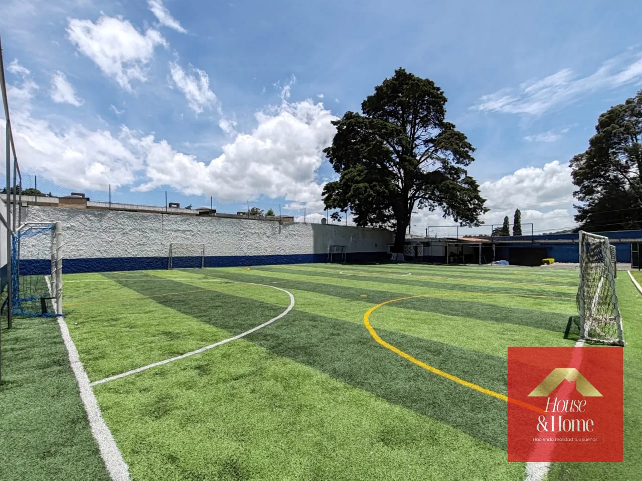 Propiedad comercial en venta ideal para colegio, universidad, oficinas. — Casa en Venta en Carretera a El Salvador, Guatemala, Ciudad — foto 3 de 14