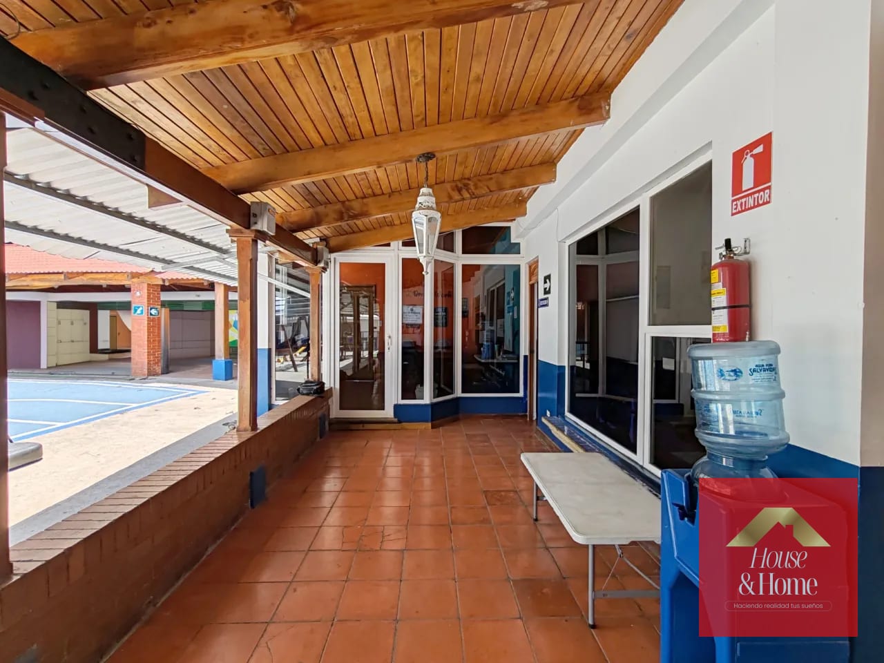 Propiedad comercial en venta ideal para colegio, universidad, oficinas. — Casa en Venta en Carretera a El Salvador, Guatemala, Ciudad — foto 9 de 14