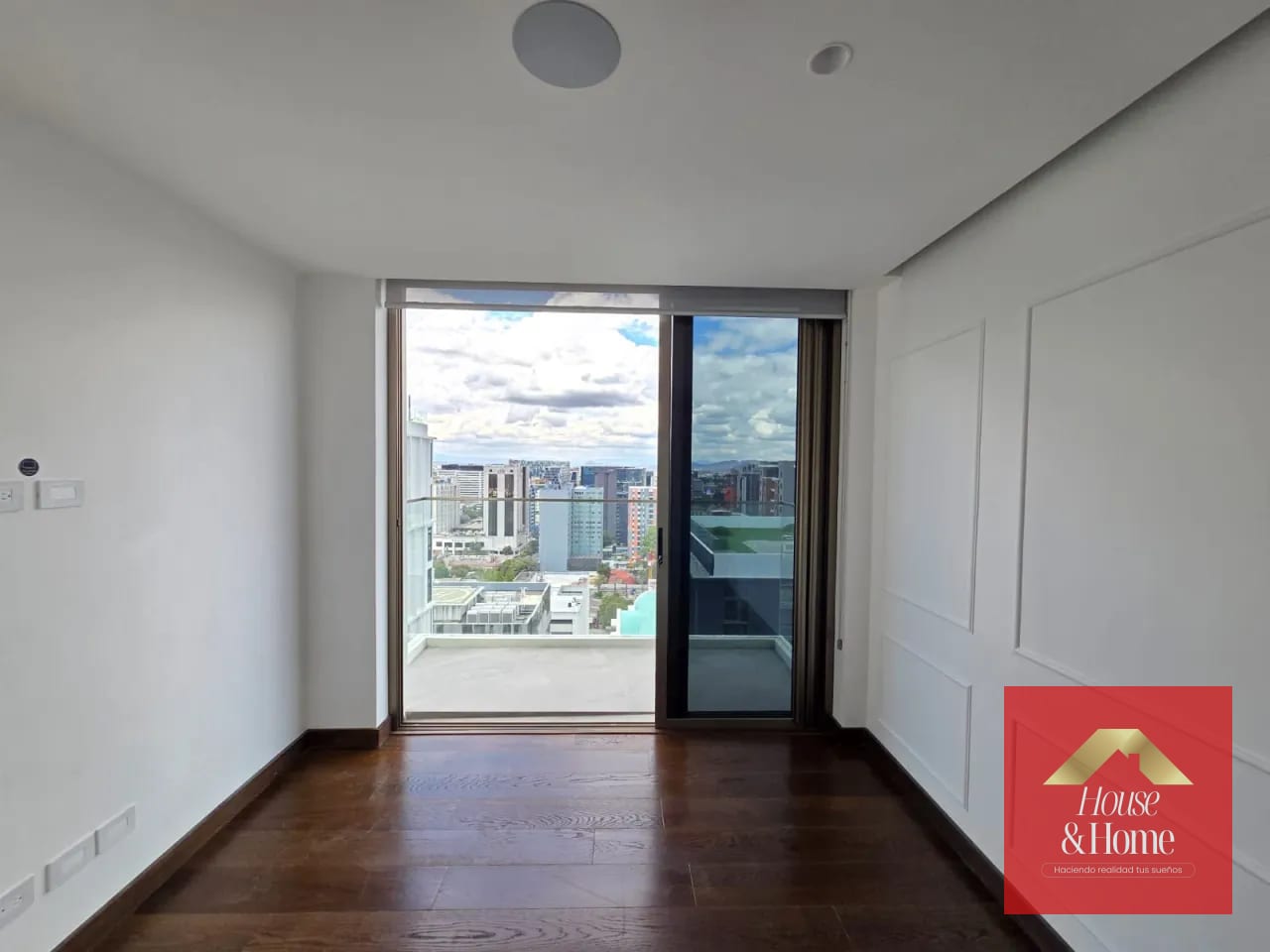 apartamento en renta zona 10 — Apartamento en Alquiler en Atarah, Zona 10, Guatemala, Ciudad — foto 4 de 13