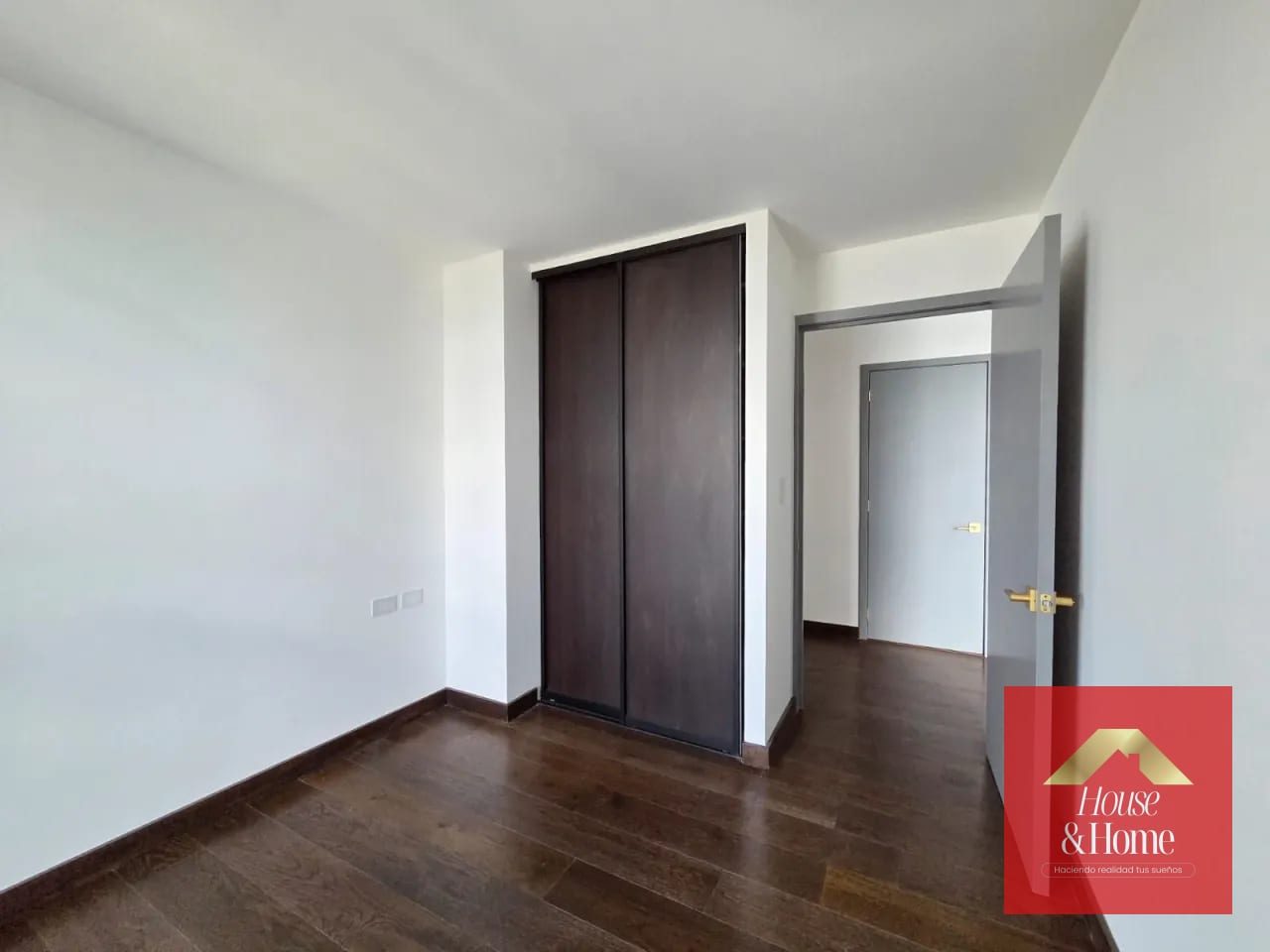 apartamento en renta zona 10 — Apartamento en Alquiler en Atarah, Zona 10, Guatemala, Ciudad — foto 6 de 13