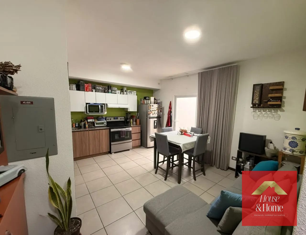 apartamento en venta zona 12 - con patio! — Apartamento en Venta en Torre Santa Elisa, Zona 12, Guatemala, Ciudad — foto 1 de 8