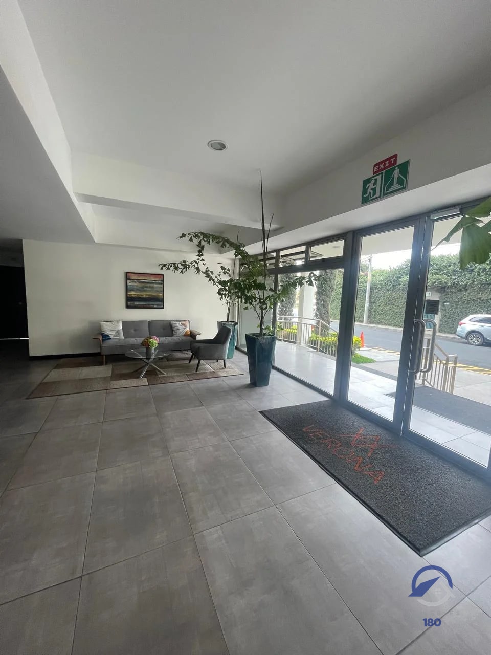 Apartamento en renta en Edificio Verona, zona 10 - 15