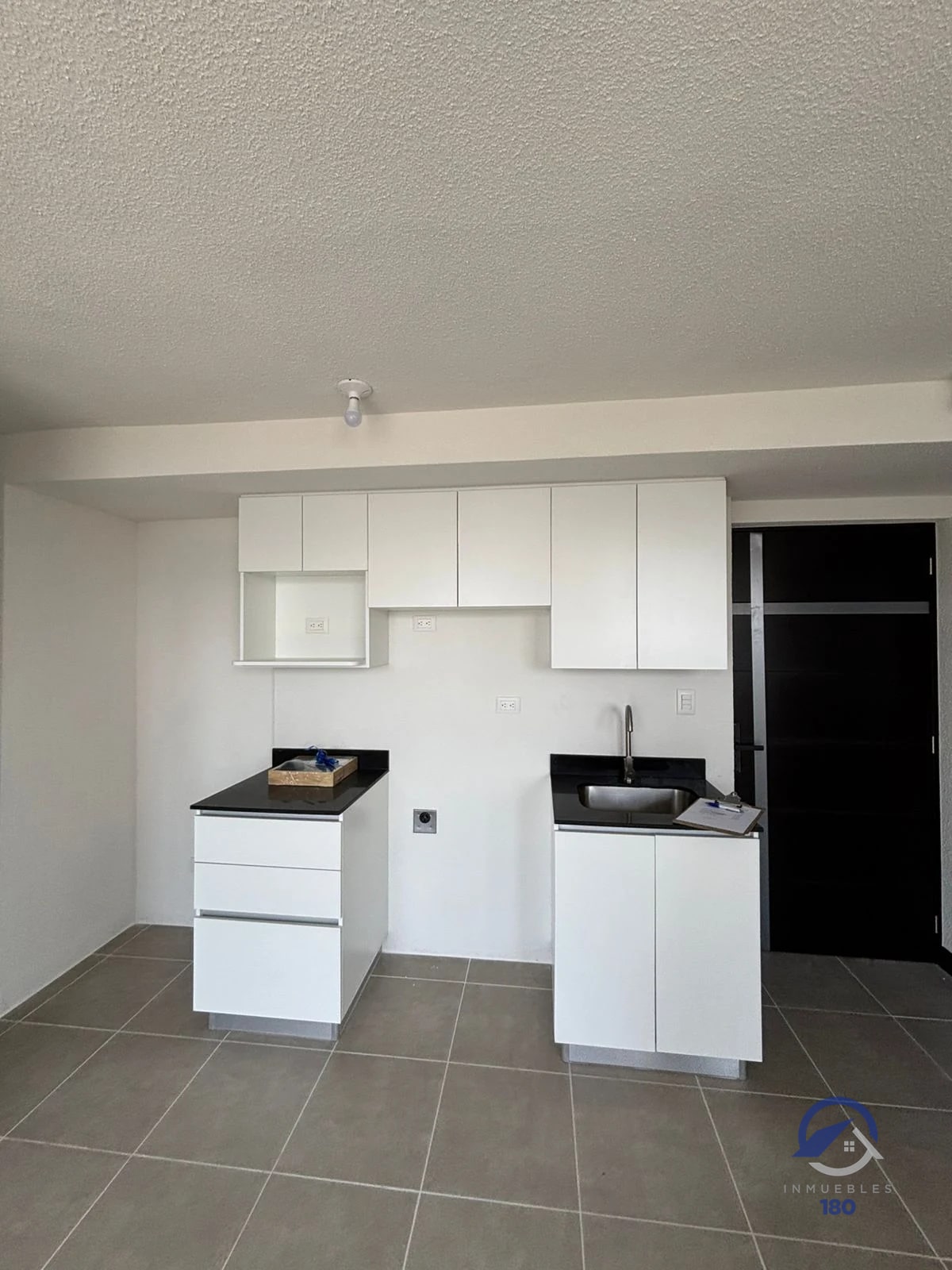 Apartamento en renta en Edificio Esenta, zona 12 — Apartamento en Venta en Esenta, Zona 12, Guatemala, Ciudad — foto 2 de 15