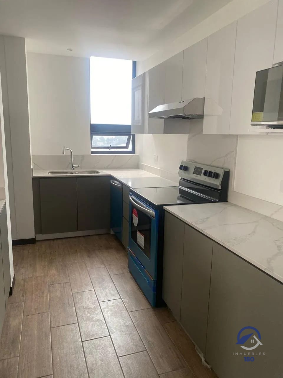 Apartamento en alquiler en Edificio Auré, zona 13 — Apartamento en Alquiler en Aure, Zona 13, Guatemala, Ciudad — foto 3 de 15