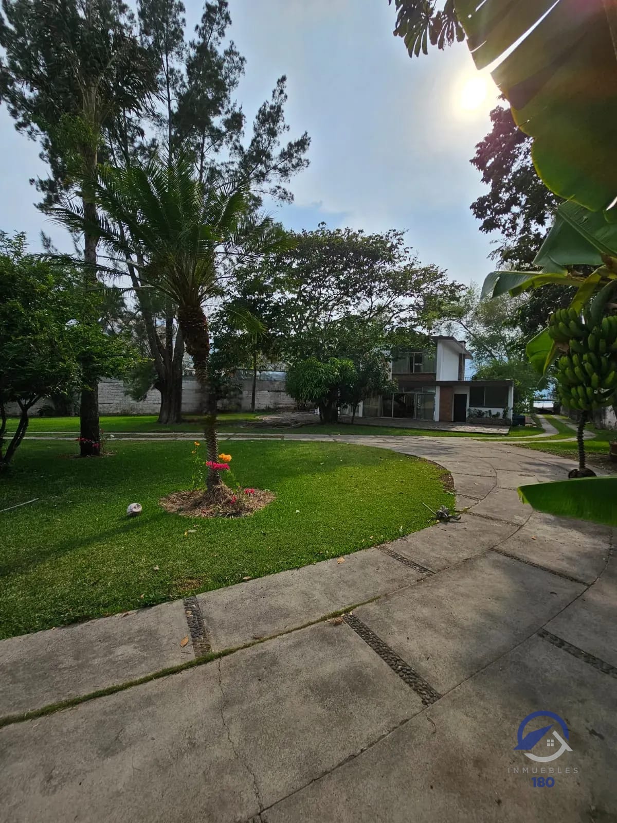 Propiedad en venta a la Orilla del lago Amatitlán — Casa vacacional en Venta en Villa Canales, Guatemala, Ciudad — foto 3 de 16
