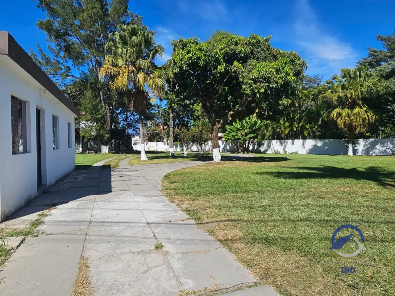 Propiedad en venta a la Orilla del lago Amatitlán — Casa vacacional en Venta en Villa Canales, Guatemala, Ciudad — foto 13 de 16