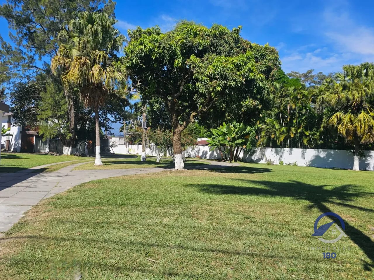 Propiedad en venta a la Orilla del lago Amatitlán — Casa vacacional en Venta en Villa Canales, Guatemala, Ciudad — foto 15 de 16