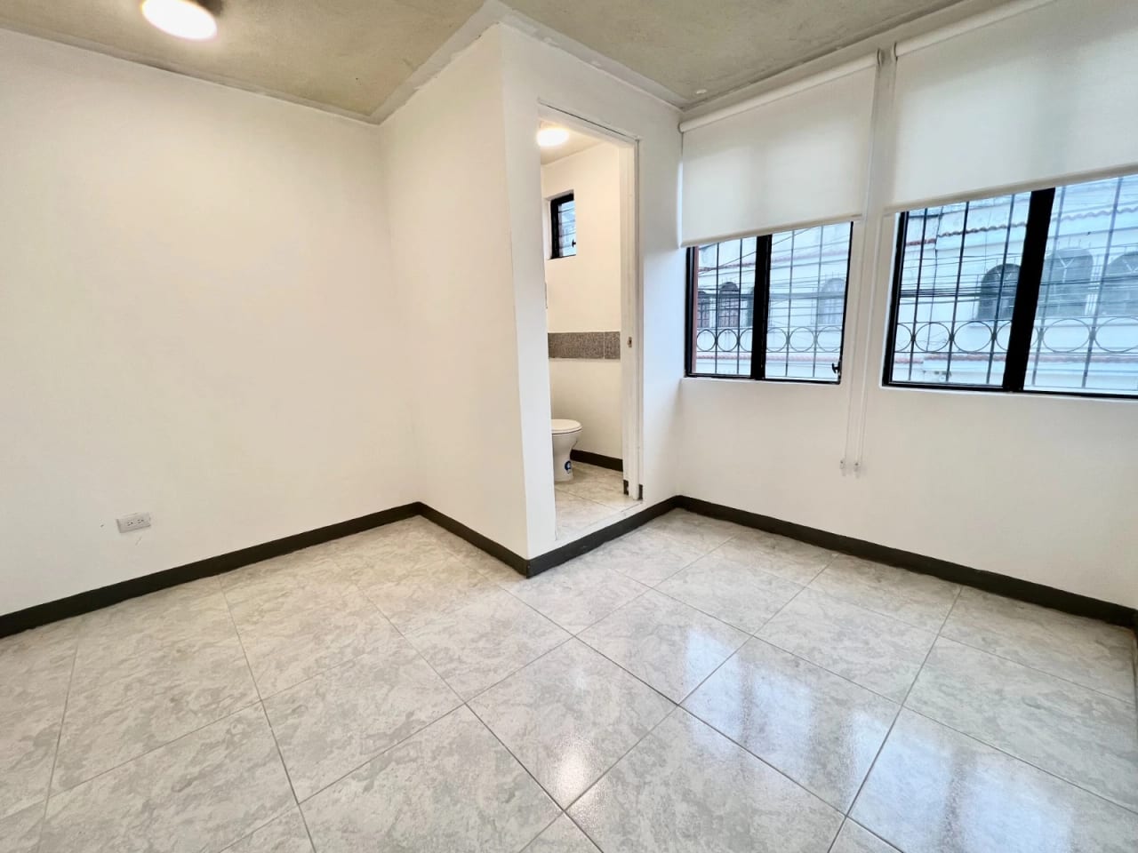 Alquiler de oficinas/clínicas en 1ERA avenida zona 1. — Oficina en Alquiler en Zona 1, Guatemala, Ciudad — foto 6 de 17