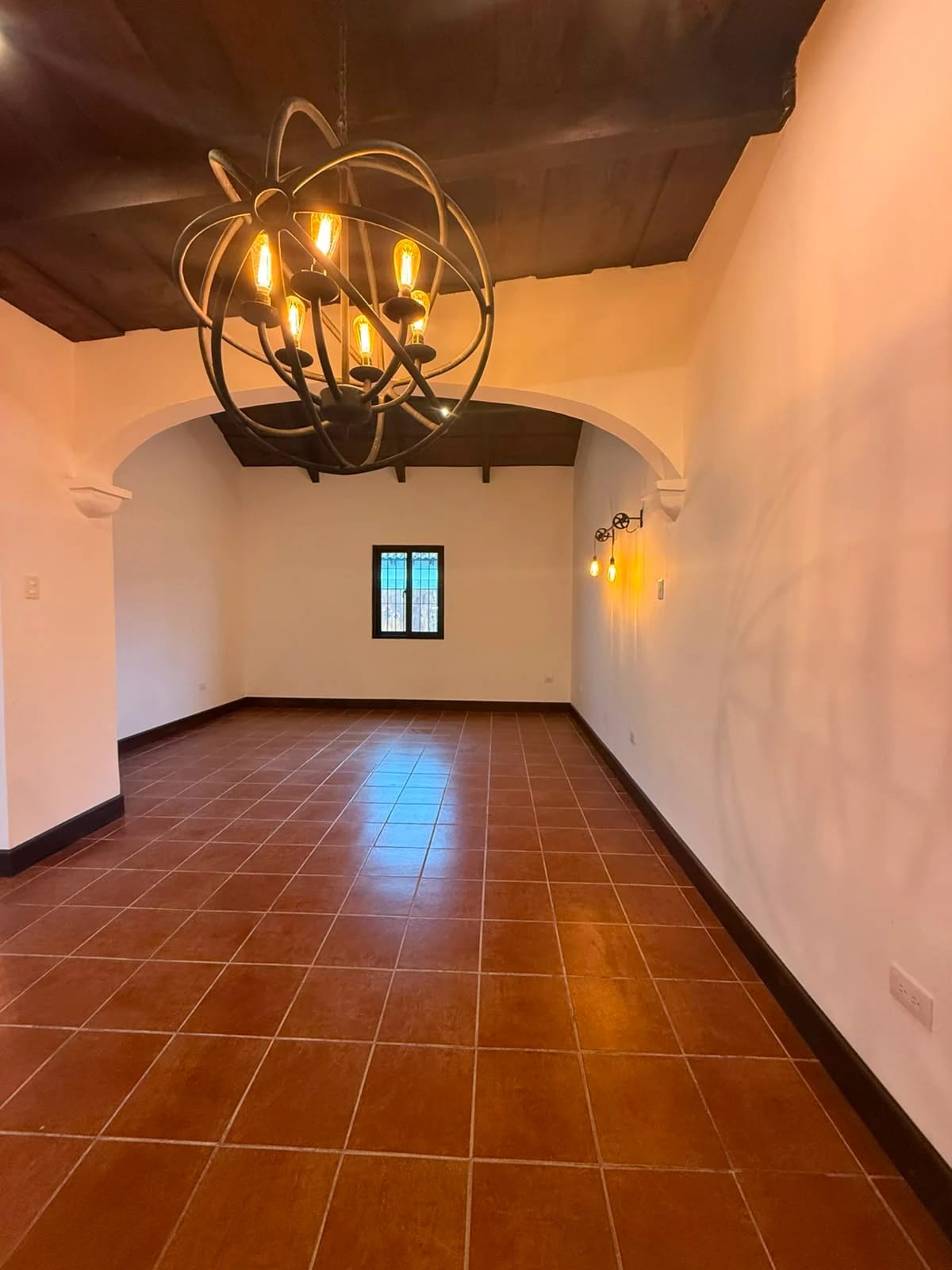 Venta de Exclusiva Casa en Portal de Antigua | A solo 5 minutos de Antigua Guatemala — Casa vacacional en Venta en Antigua, Sacatepéquez — foto 5 de 9