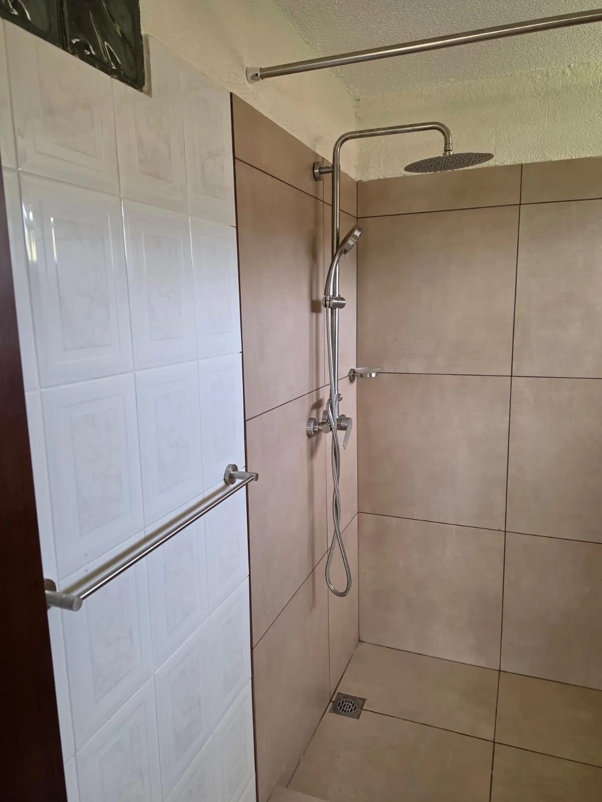 Renta de casa en Condominio Las Kascada | Km.16.5 Caes - Image 4