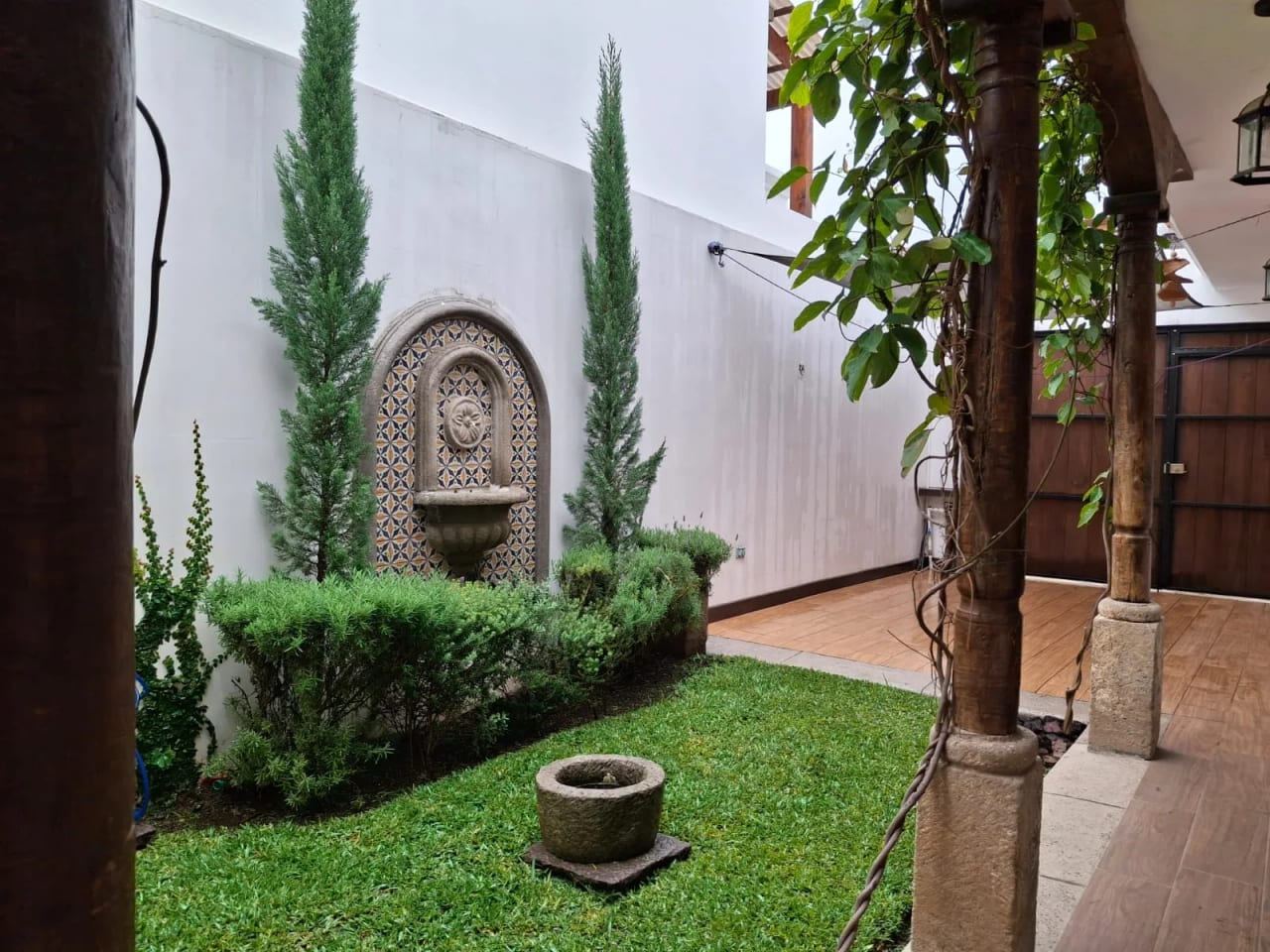 Renta de Casa Amueblada en Barrios Coloniales | San Pedro las Huertas — Casa en Alquiler en San Pedro Las Huertas, Antigua, Sacatepéquez — foto 3 de 13