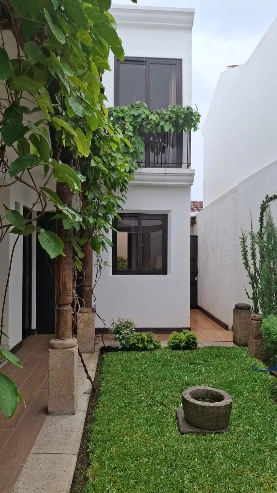 Renta de Casa Amueblada en Barrios Coloniales | San Pedro las Huertas — Casa en Alquiler en San Pedro Las Huertas, Antigua, Sacatepéquez — foto 12 de 13