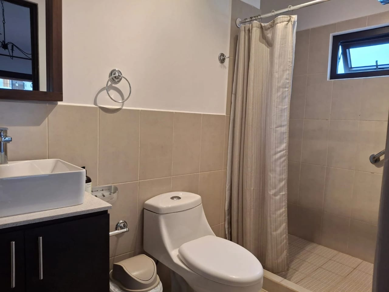 Apartamento en renta Albereda de la Española Muxbal. — Apartamento en Alquiler en La Española, Carretera a El Salvador, Guatemala, Ciudad — foto 4 de 4