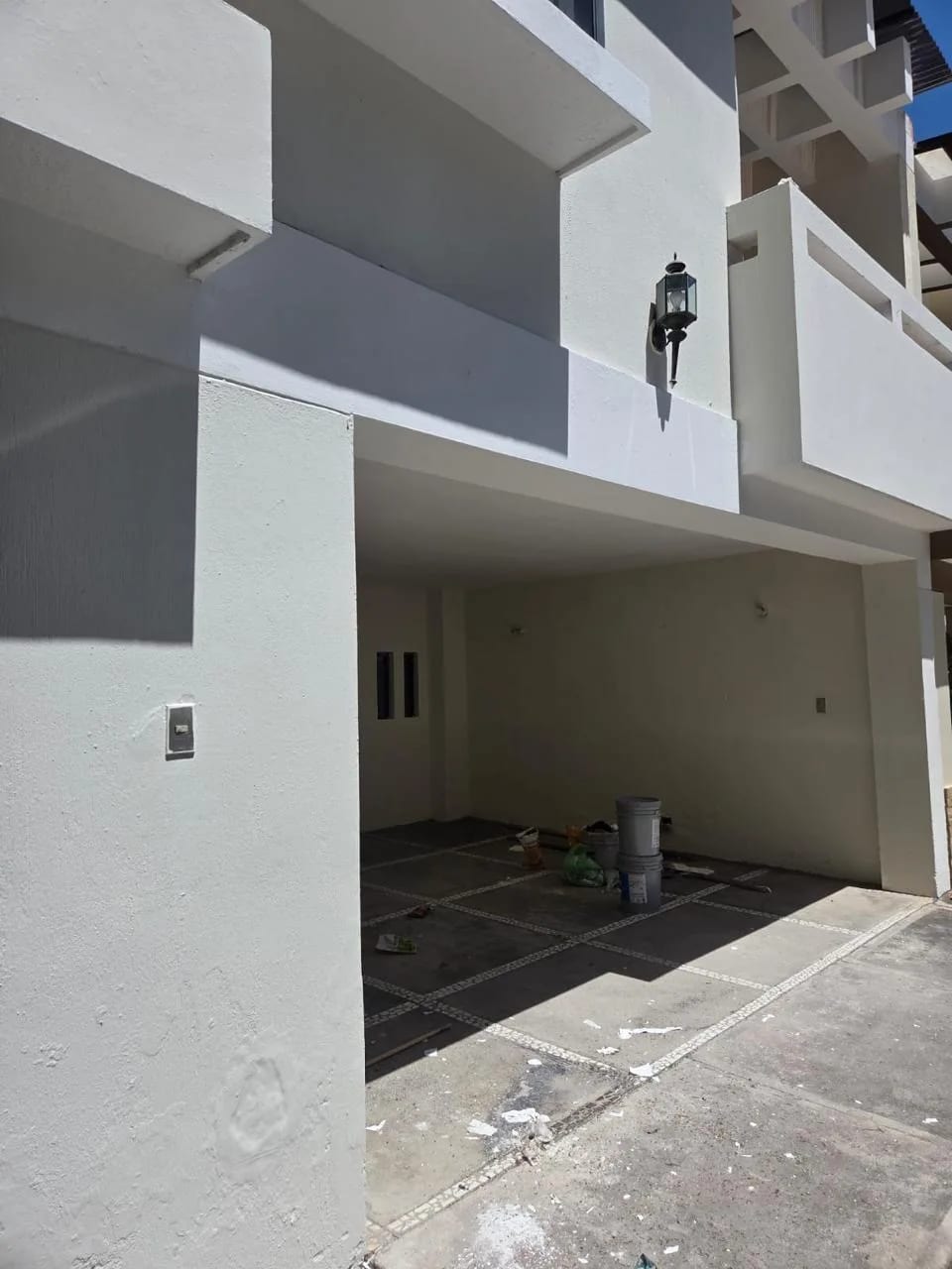 Renta de Casa en Colonia Villa Sol Zona 12 atras del Irtra Petapa — Casa en Alquiler en Villa Sol, Zona 12, Guatemala, Ciudad — foto 1 de 7