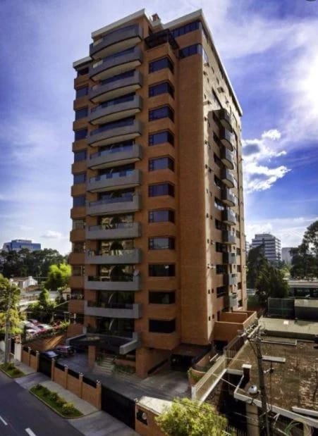 Altos de Santa clara zona 10 — Apartamento en Alquiler en Altos de Santa Clara, Zona 10, Guatemala, Ciudad — foto 4 de 5