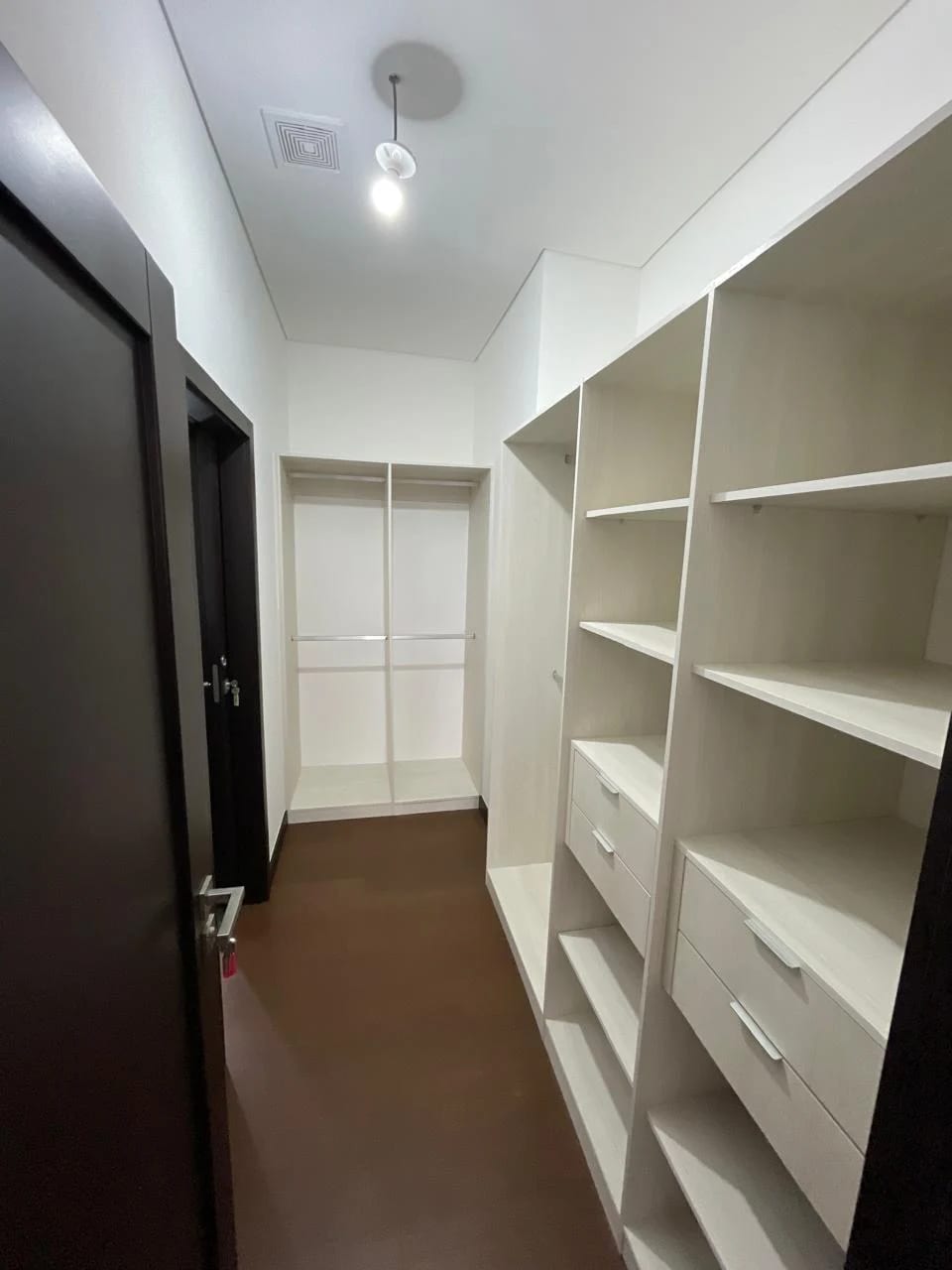 Renta de Apartamento Nuevo con Patio en Nogales de Cayala 1 Zona 16 — Apartamento en Alquiler en Nogales de Cayalá, Zona 16, Guatemala, Ciudad — foto 3 de 11