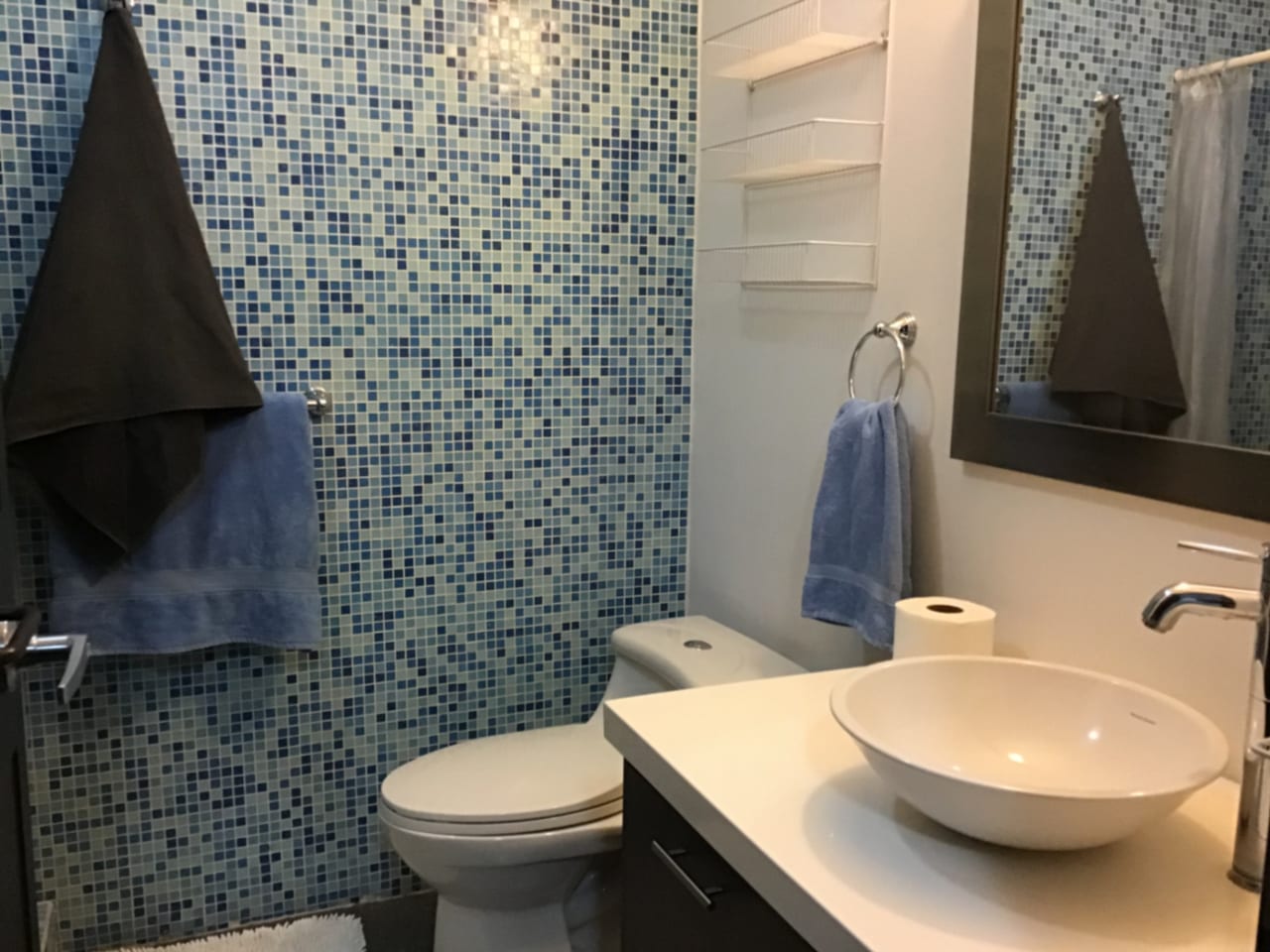 Amplio y Moderno Loft en z4 — Apartamento en Alquiler en Cuatro 36, Zona 4, Guatemala, Ciudad — foto 14 de 16