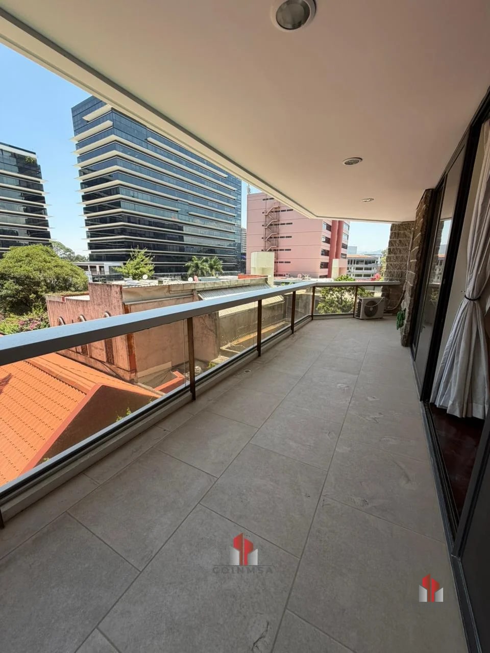 Apartamento en Renta zona 10 / Tiffany II - 1