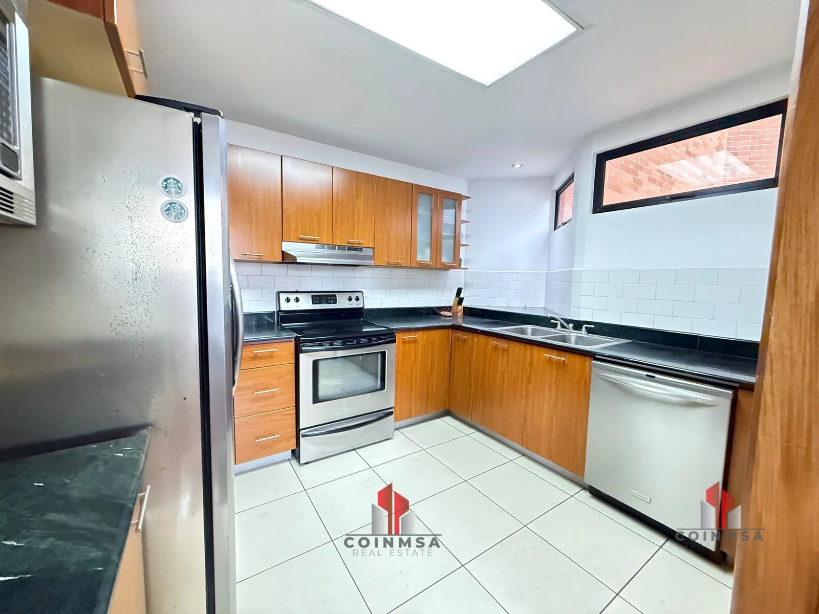 Apartamento amueblado en Venta zona 14 / Real de las Américas - 4