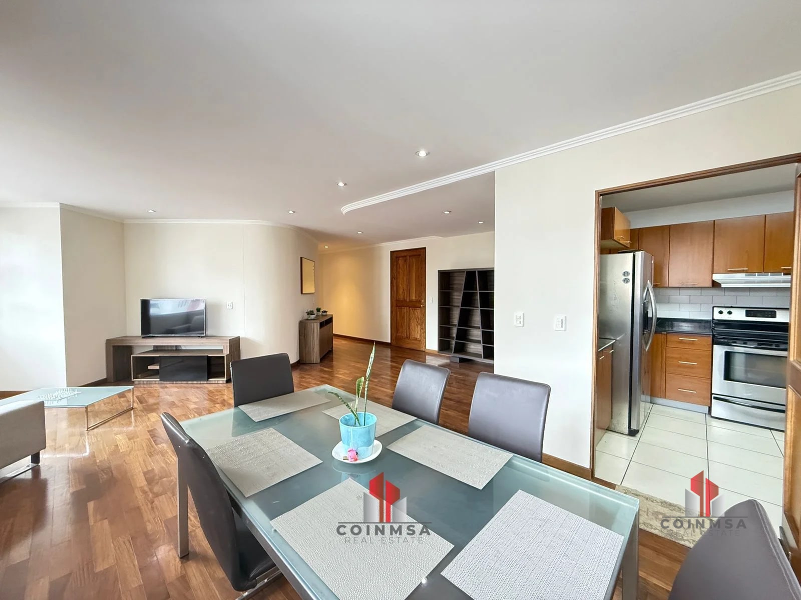 Apartamento amueblado en Venta zona 14 / Real de las Américas - 3