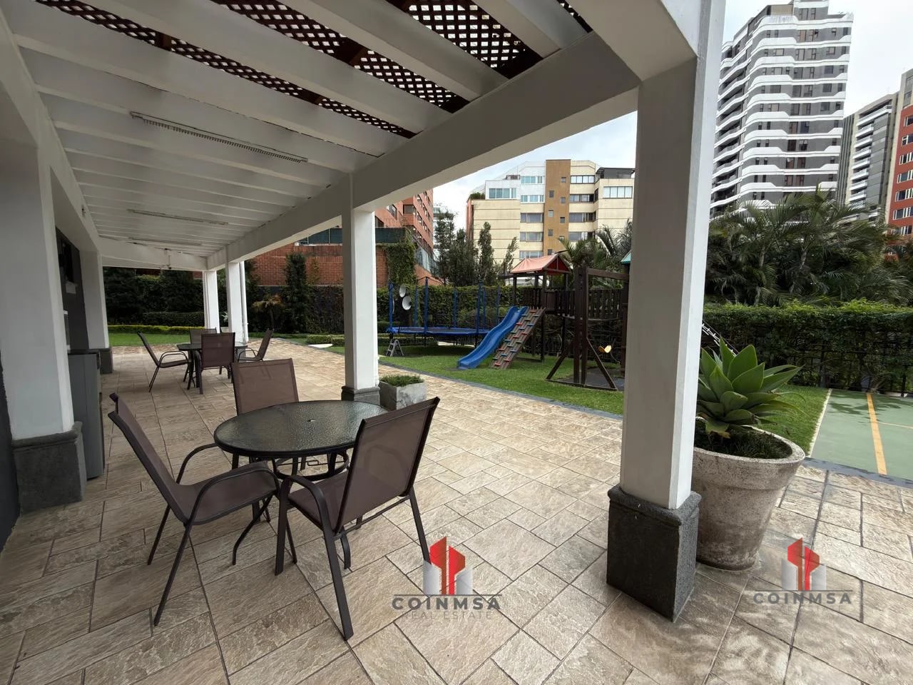 Apartamento amueblado en renta en zona 14 / Bellagio - 14