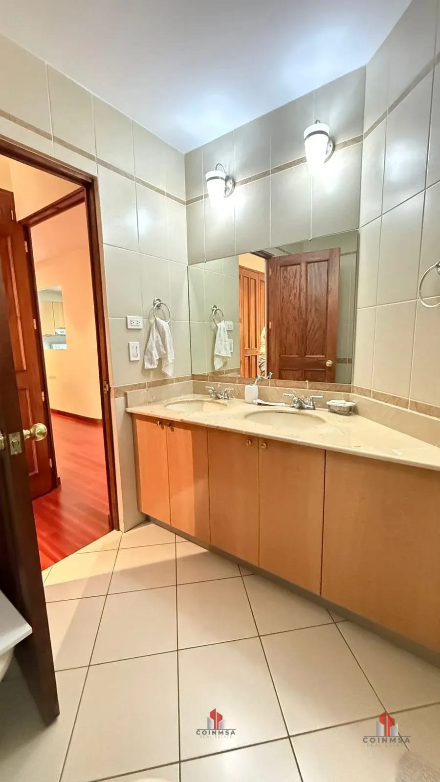 Apartamento semi-amueblado en Renta zona 10 — Apartamento en Alquiler en Real de Las Américas, Zona 14, Guatemala, Ciudad — foto 11 de 11