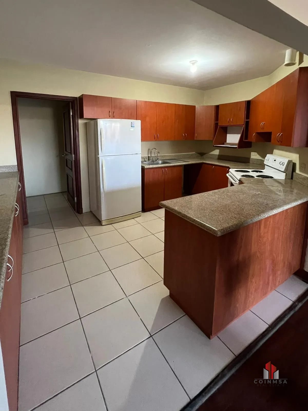 Apartamento en renta zona 14 la Villa / Benevento — Apartamento en Alquiler en Benevento, Zona 14, Guatemala, Ciudad — foto 4 de 14