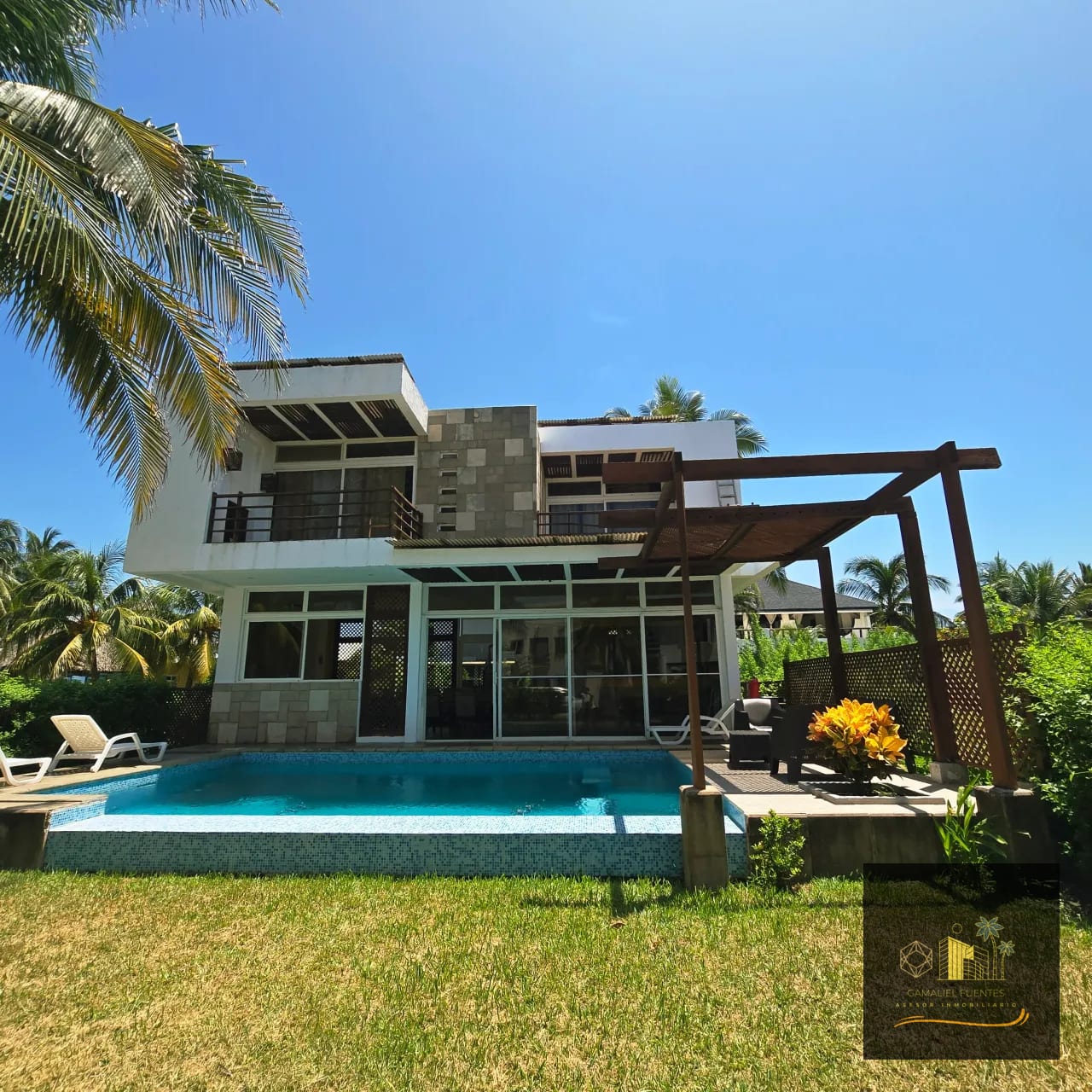 CASA DE PLAYA KM 5,3 A MONTERRICO CON REGISTRO — Casa vacacional en Venta en Iztapa, Escuintla — foto 2 de 16