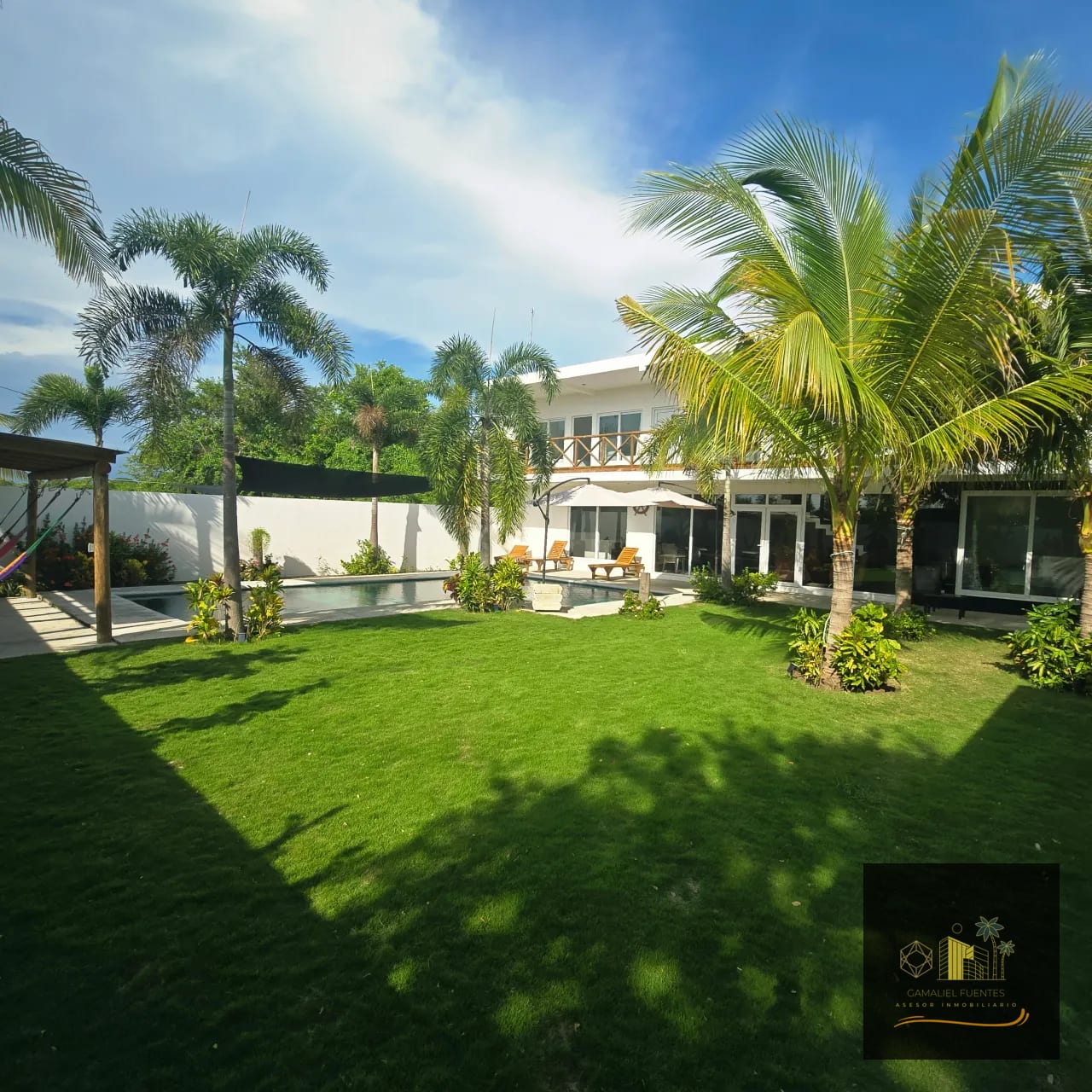Casa de Playa en Venta a 200 metros del Mar en Monterrico — Casa vacacional en Venta en Monterrico, Santa Rosa — foto 1 de 17