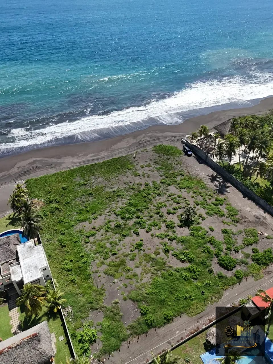 Terreno Frente al Mar en Venta en Monterrico — Terreno en Venta en Iztapa, Escuintla — foto 1 de 11