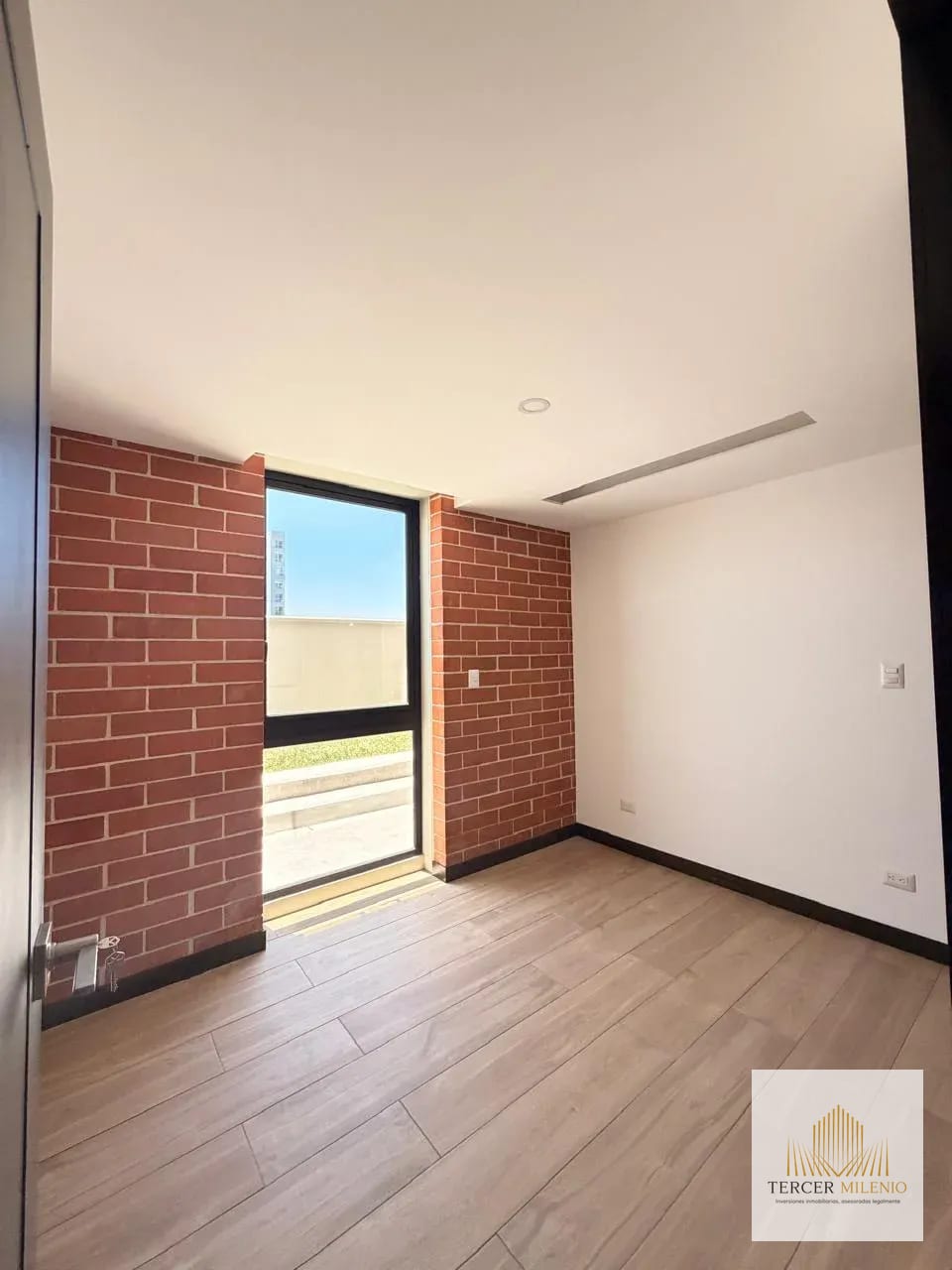 Estrene apartamento con jardín — Apartamento en Venta en La Villa, Zona 14, Guatemala, Ciudad — foto 2 de 8