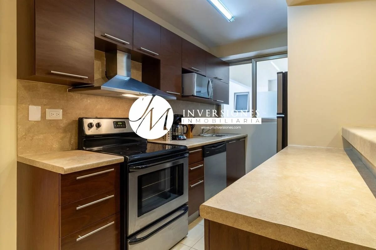 Apartamento en Renta, amueblado en zona 14 - Image 3