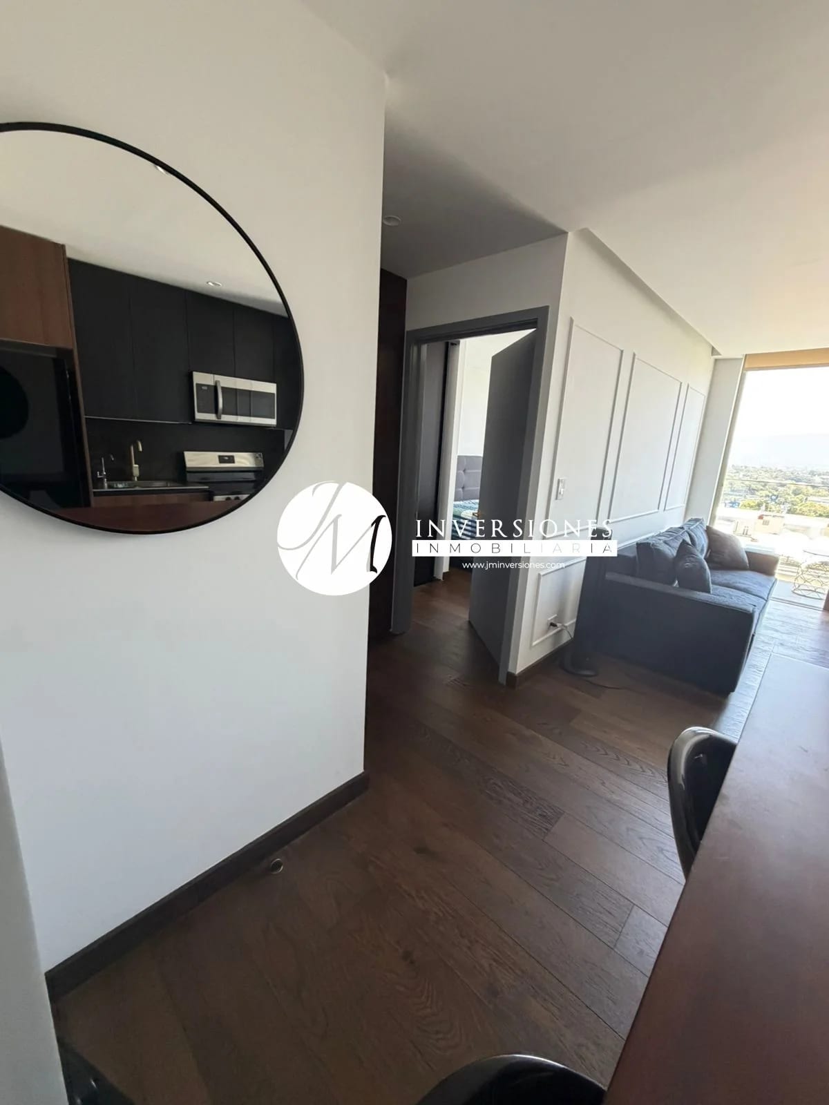 Apartamento en Renta Amueblado en Zona 10 - Image 3