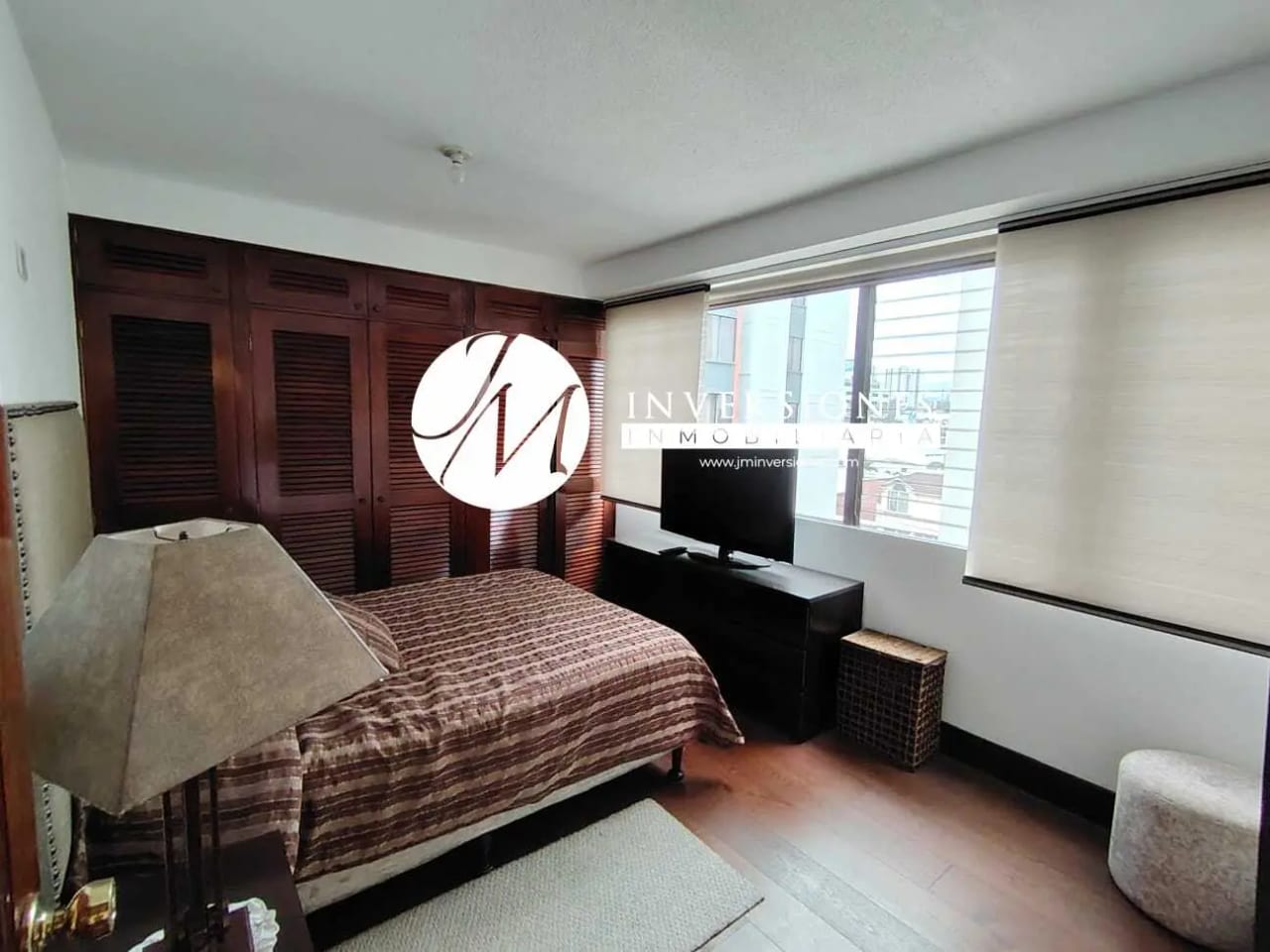 Apartamento Amueblado en Renta zona 10 - Image 5