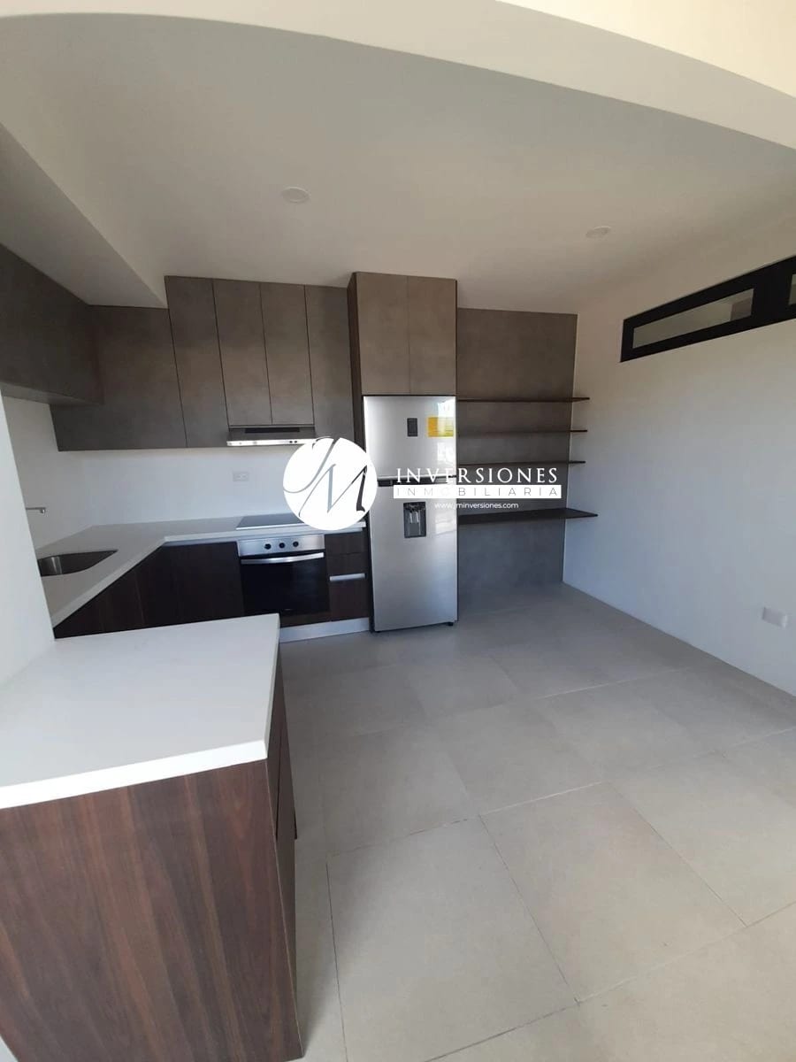 Apartamento de 1 Dormitorio en Renta Zona 10 - Image 1