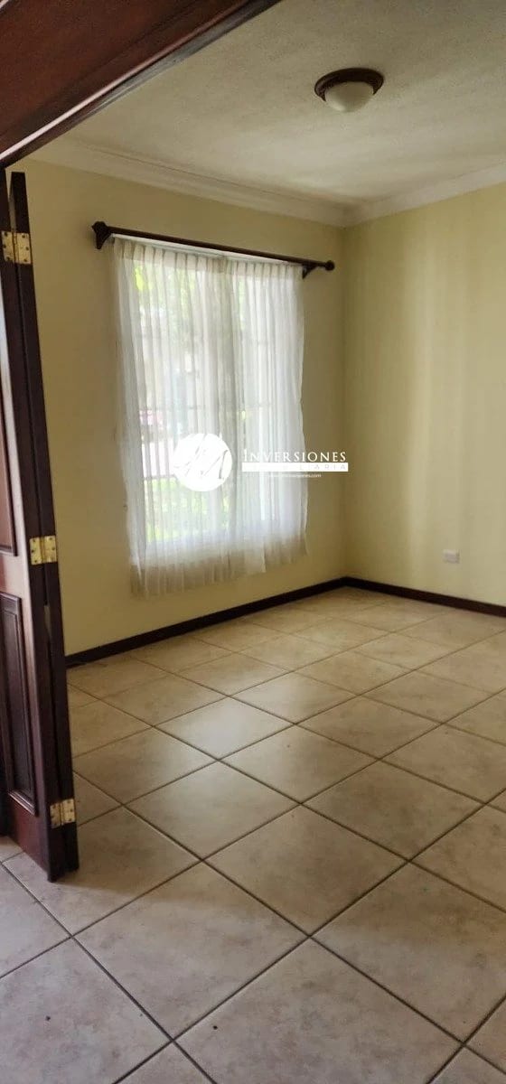 Casa en renta de 5 Dormitorios en Fraijanes — Casa en Alquiler en Plaza Madero Fraijánes, Carretera a El Salvador, Guatemala, Ciudad — foto 8 de 16