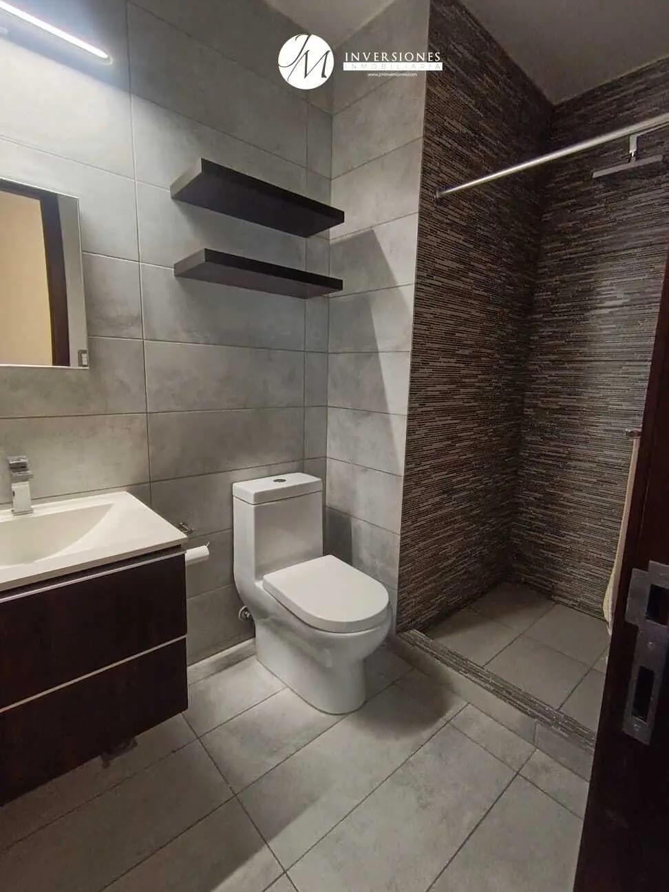 Apartamento en Renta de 2 Dormitorios en Zona 16 — Apartamento en Alquiler en Zona 16, Guatemala, Ciudad — foto 6 de 8