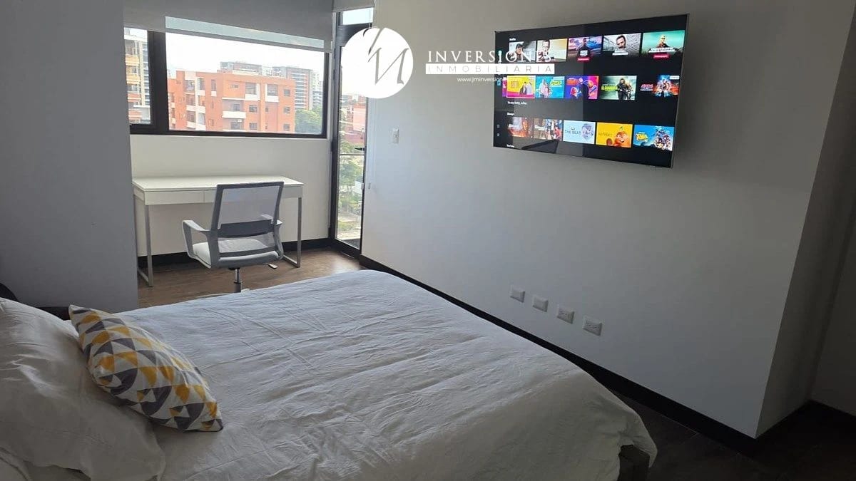 Apartamento En Renta Amueblado En Zona 10 — Apartamento en Alquiler en Zona 10, Guatemala, Ciudad — foto 3 de 17
