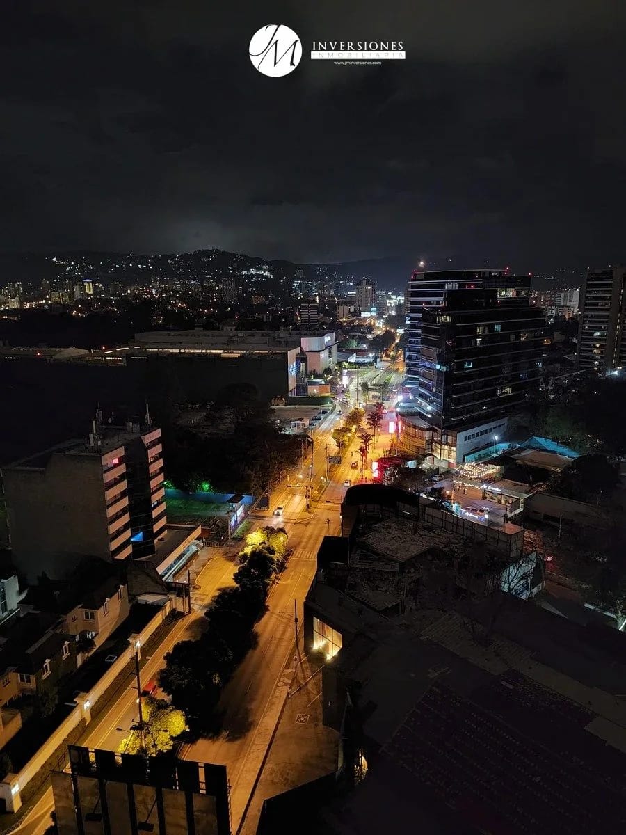 Apartamento En Renta Amueblado En Zona 10 — Apartamento en Alquiler en Zona 10, Guatemala, Ciudad — foto 17 de 17