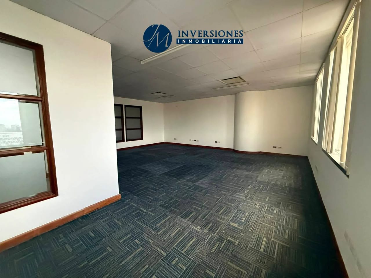 Oficina En Venta Con 216 mts En Zona 10 — Oficina en Venta en Zona 10, Guatemala, Ciudad — foto 2 de 6