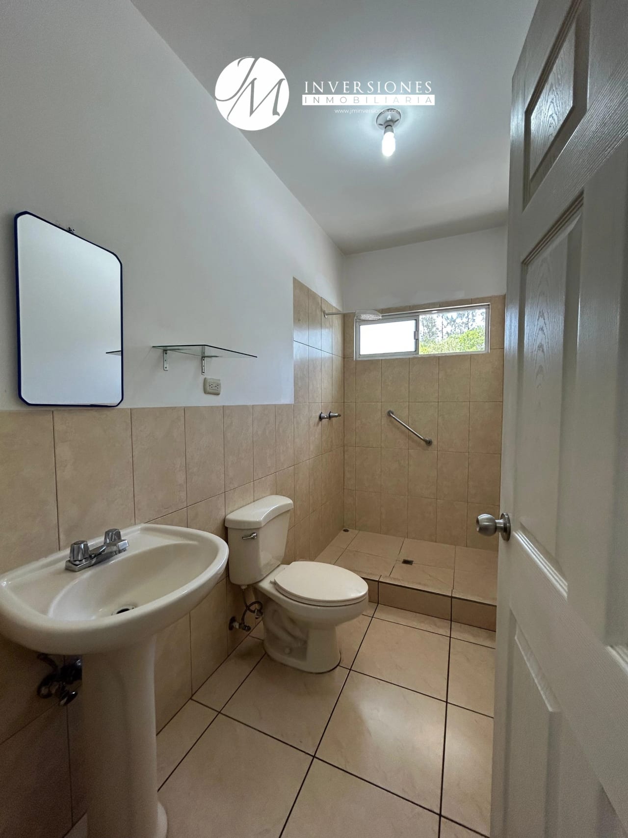 Apartamento en Renta de 2 Dormitorios en Zona 7 — Apartamento en Alquiler en Zona 7, Guatemala, Ciudad — foto 10 de 12