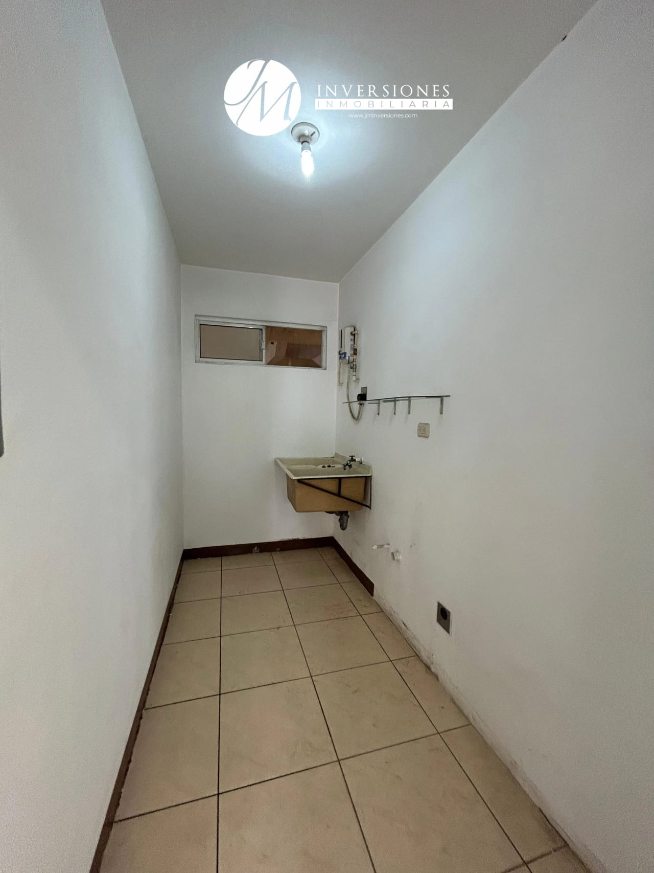 Apartamento en Renta de 2 Dormitorios en Zona 7 — Apartamento en Alquiler en Zona 7, Guatemala, Ciudad — foto 8 de 12